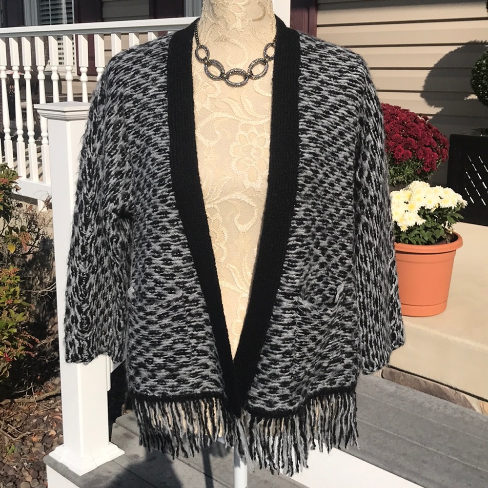 LOFT  wool blend poncho EUC
